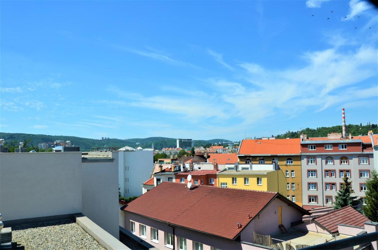 New Apartment With Garage Parking Brno Exteriér fotografie